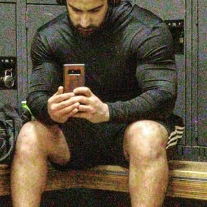 Meet your Posher, Emanuel